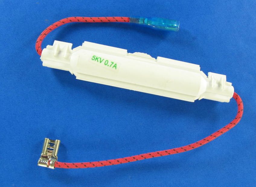 Предохранитель 5KV 0,7A в корпусе (1)